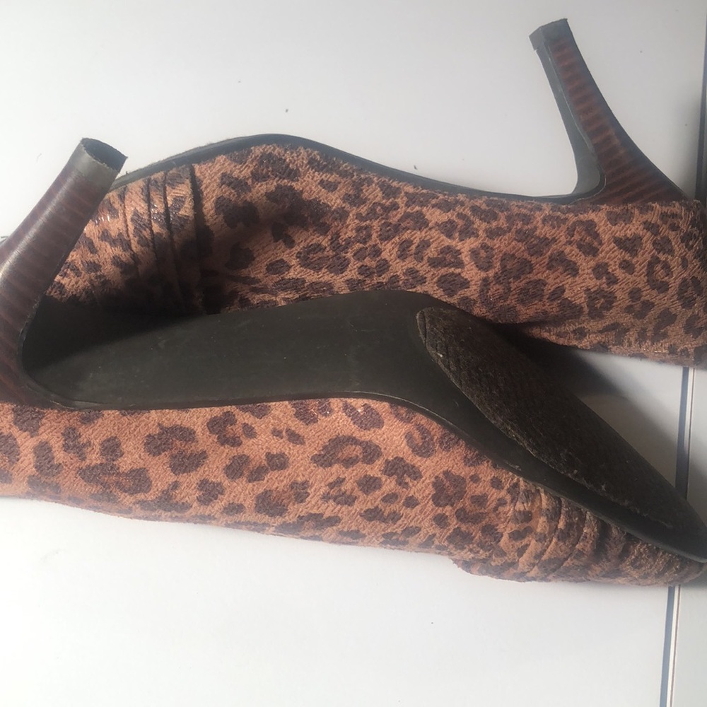 Woman’s fall IMPO ankle heel animal print booties comfort size 8.5 m w